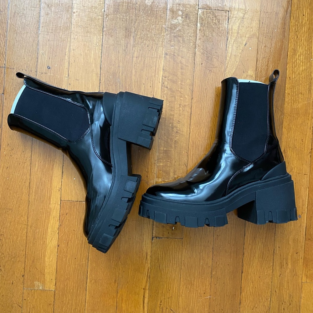 Glossy Black Platform Chelsea Boots